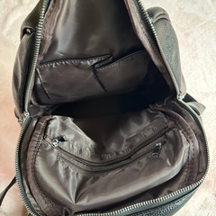 大人黒レザーリュックの画像