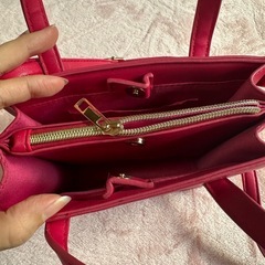 レディース　ショルダーバッグ　ピンクの画像