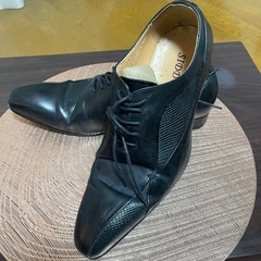本革ビジネスシューズ黒外羽根40使用感ありメンズの画像