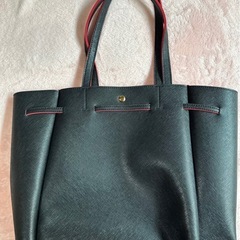 【未使用タグなし】AZUL BY  MOUSSY フェイクレザートートバッグの画像