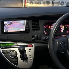 🉐トヨタアイシス❣️プラタナP❣️７人３列シート❣️オートスライドドア❗️バックカメラ❗️車検付きすぐ乗れます❗️機関絶好調‼️車体磨き済み‼️めちゃくちゃ綺麗‼️燃費良好‼️の画像