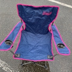 Coleman アウトドアチェア ネイビー/ピンク upland 折りたたみ式アウトドアチェア の画像
