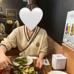 Black&White エンブレムニットセーターの画像