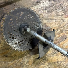 【現状品】Makita MEM2650UHT エンジン刈払機 ジャンクの画像