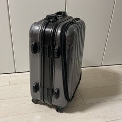 キャリーケースの画像