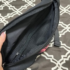 ナイキボディバックの画像