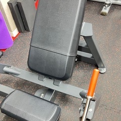 超便利ヒップスラストマシンの画像