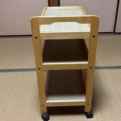 キャスター付きワゴンの画像