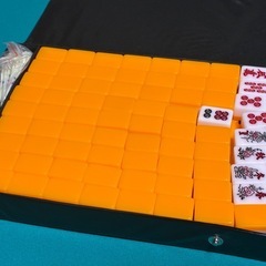 麻雀牌、マットのセットの画像