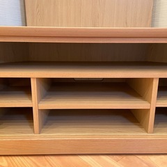 豪華なテレビ台の画像