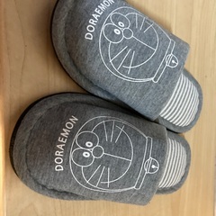 お子様用 ドラえもんスリッパ グレーの画像