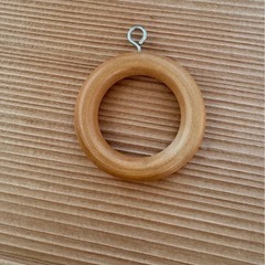 天然木製カーテンリング 18個セットの画像