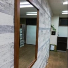 〈中古〉美容室用　天然ウォールミラーL 大きい鏡の画像