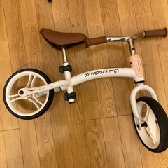 子供用キックバイクの画像