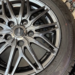 ガリ傷無し超美品　9分山以上185/65/15インチスタッドレスタイヤホイールセット　の画像
