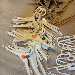 お取引中※　子ども用ハンガー等あげますの画像