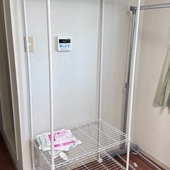 ハンガーラックの画像