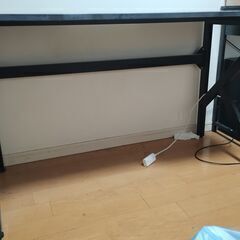 ワーキングデスク　パソコン作業机の画像