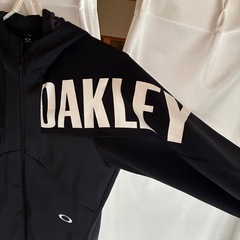 オークリー（Oakley）　ジャージ上の画像
