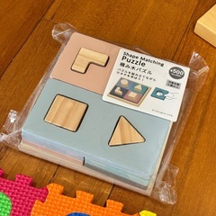 知育玩具　まとめ売り　そろばん　ABC 3coinsの画像