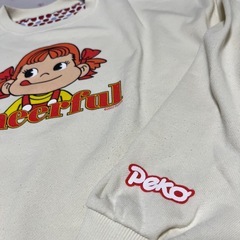 YE LiBARE　ペコちゃんスウェットトップス　ベージュ　サイズフリー　トレーナーの画像