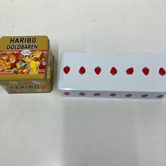 お菓子の缶の画像