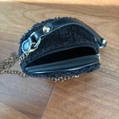 肩掛けミニポーチの画像