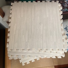 衝撃吸収　クッションラグ
の画像