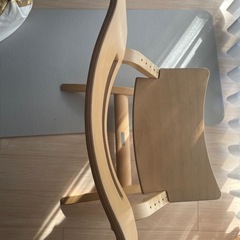 リエンダー　ハイチェア　  子供用の椅子の画像