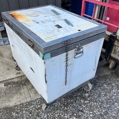 保冷庫、道具入れの画像