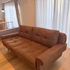 ヴィンテージ風ソファの画像