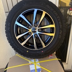 新品‼︎スタッドレスタイヤの画像