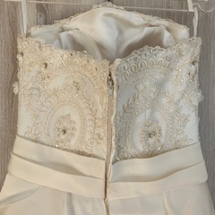 ウェディングドレスの画像