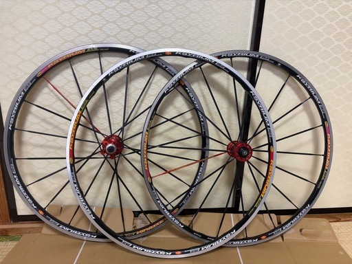訳あり（取り引き中
）　 MAVIC KSYRIUM ES