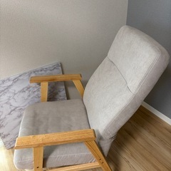 今日まで！ウッドアームチェア Lサイズの画像