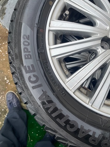 175/70r14スタッドレスタイヤ