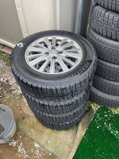 175/70r14スタッドレスタイヤ