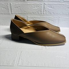 ロペピクニックパサージュ パンプス 25.0cm スクエアトゥセンターシーム甲深の画像