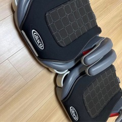 GRACO ジュニアシート 肘掛け付き ブラック・グレー　✖️2つセット　美品の画像
