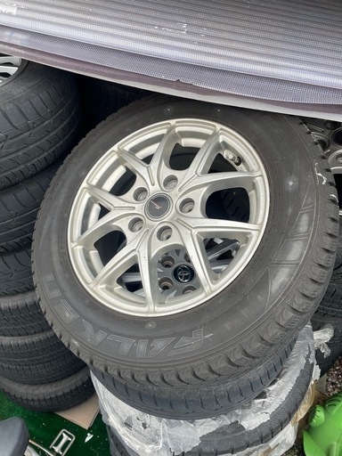 195/65r15スタッドレスタイヤ4本セット