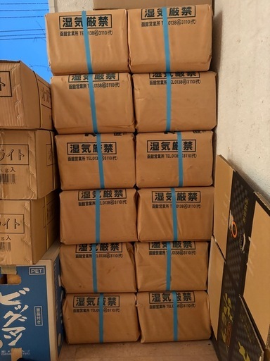 【お値下げできます】オガライト　15キロ×21箱、12本入り×12箱、その他薪