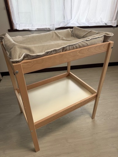 美品】IKEA スニーグラルおむつ替え台 (A.R) 大橋の産後用品《その他