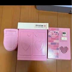 リカちゃんハウス　ベッド机などの画像