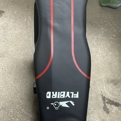 FLYBIRD トレーニングベンチ インクラインベンチ 可変式フラットベンチ アジャスタブル 折りたたみ式 耐荷重270KG の画像