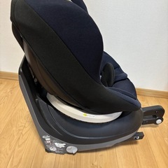 コンビのチャイルドシート（型式CC-UID）の画像