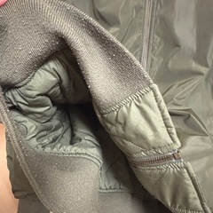 🌟GU MA1カーキ色 XLサイズ🌟暖かいです☃️🔥3,990円で購入の画像