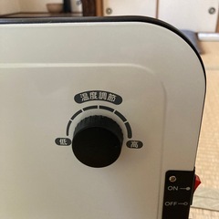 2023年製　美品　山善
パネルヒーターの画像