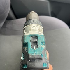 マキタ 18V 充電式ドライバドリル 本体＋6.0Ahバッテリー（中古）の画像