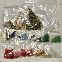 ビーズ類まとめ売りの画像
