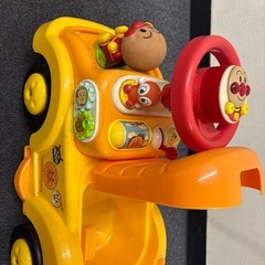 アンパンマン　車　の画像